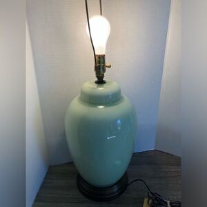 Vtg Mint Green Glass Table Lamp